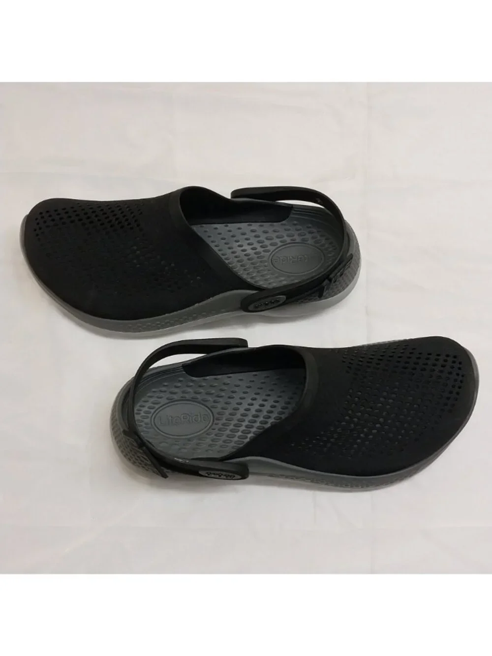 Men's Size 9 Crocs LiteRide Clogs Black/Gray Lightweight Slip-On Sandals